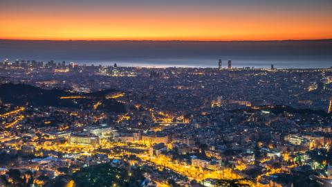 Vespre a Barcelona, imatge d'Alfons Puertas des de l'Observatori Fabra.